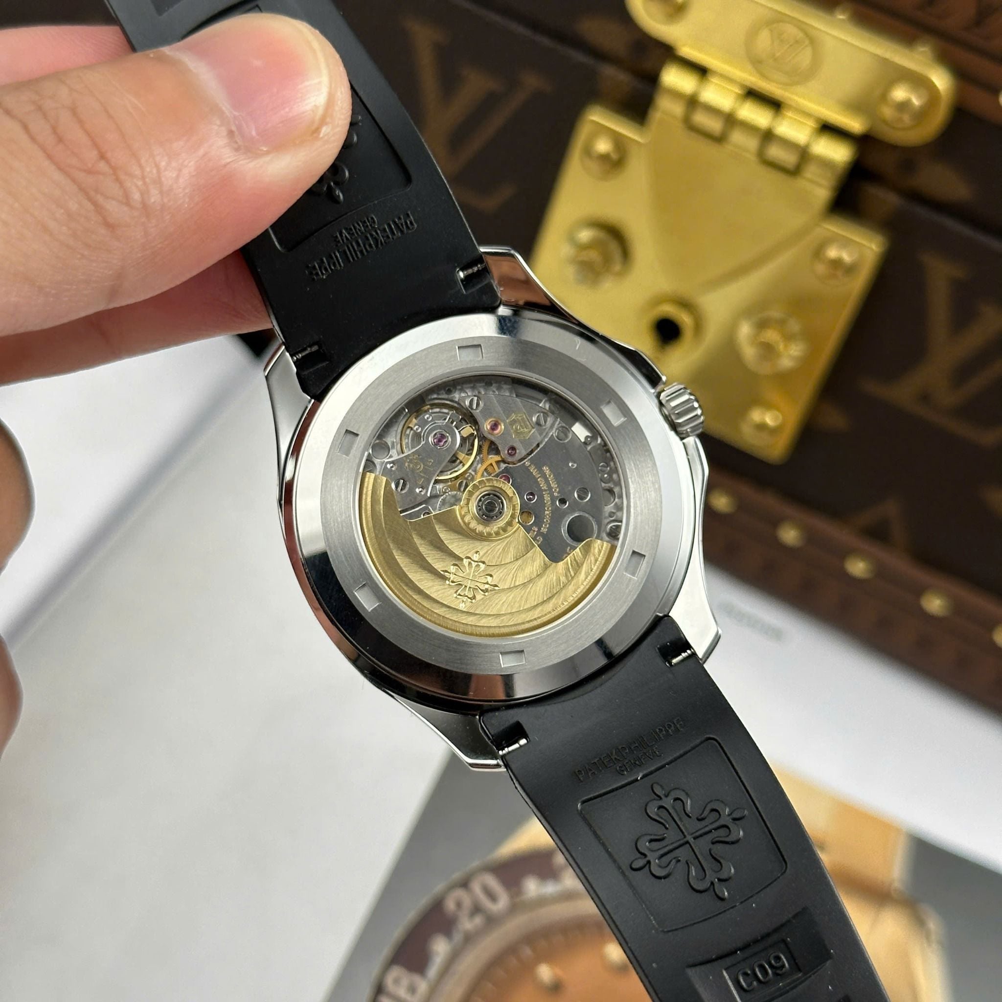 patek philippe aquanaut 40mm schwarz rubber strap patek philippe aquanaut 40mm schwarz rubber strap